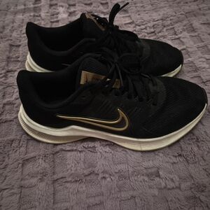 Nike Women's Black and Gold Running Shoes
